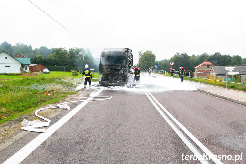 Pożar TIRa w Komborni