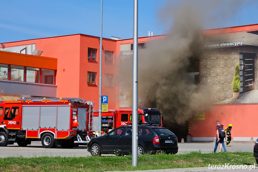 Pożar w Merkurym Markecie w Krośnie