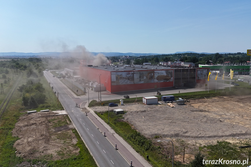 Pożar w Merkurym Markecie w Krośnie