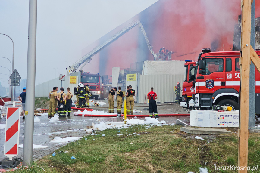 Pożar w Merkury Market - po opanowaniu pożaru