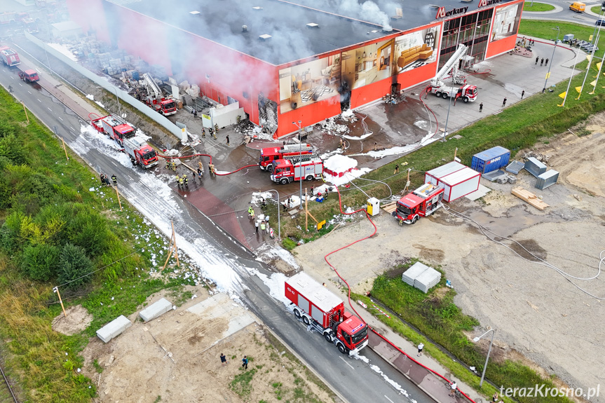 Pożar w Merkury Market - po opanowaniu pożaru