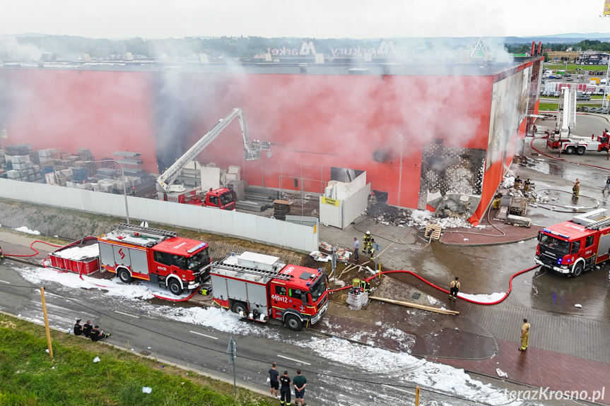 Pożar w Merkury Market - po opanowaniu pożaru