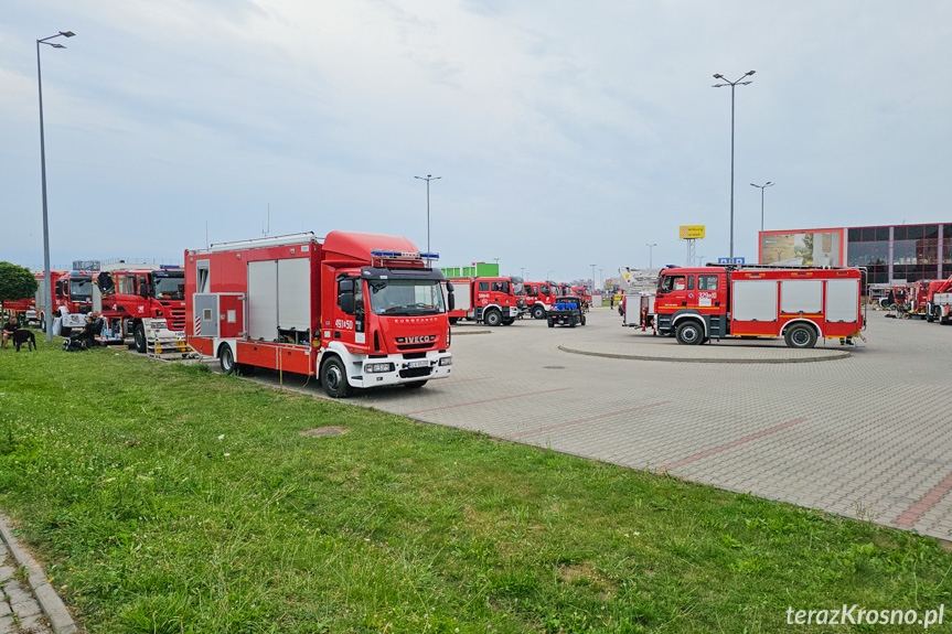 Pożar w Merkury Market - po opanowaniu pożaru