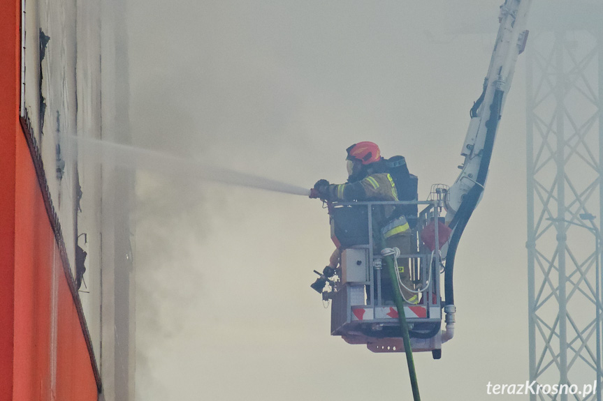 Pożar w Merkurym Markecie w Krośnie 2