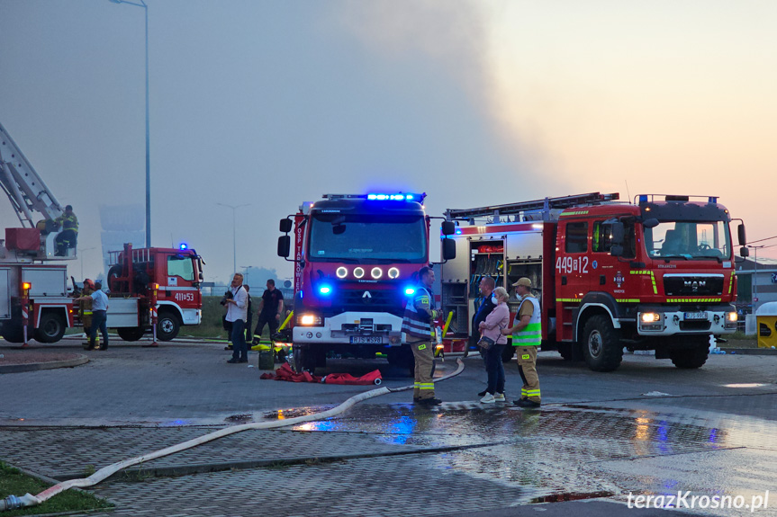 Pożar w Merkurym Markecie w Krośnie 2