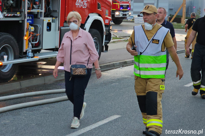 Pożar w Merkurym Markecie w Krośnie 2