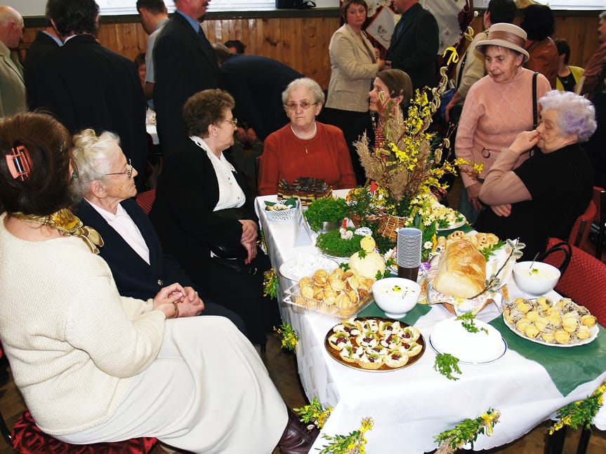 Prezentacja potraw wielkanocnych, stroików i pisanek w Rymanowie