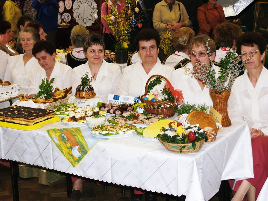 Prezentacja potraw wielkanocnych, stroików i pisanek w Rymanowie