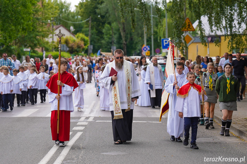 Procesja Bożego Ciała - Parafia Ducha Świętego w Krośnie