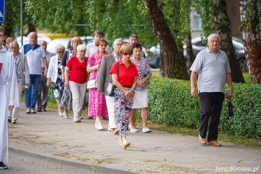 Procesja Bożego Ciała - Parafia Ducha Świętego w Krośnie