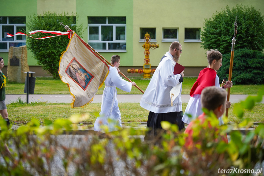 Procesja Bożego Ciała - Parafia Ducha Świętego w Krośnie