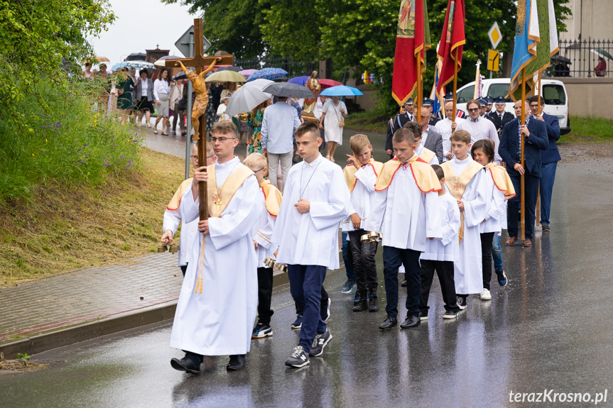 Procesja Bożego Ciała w parafii Zręcin