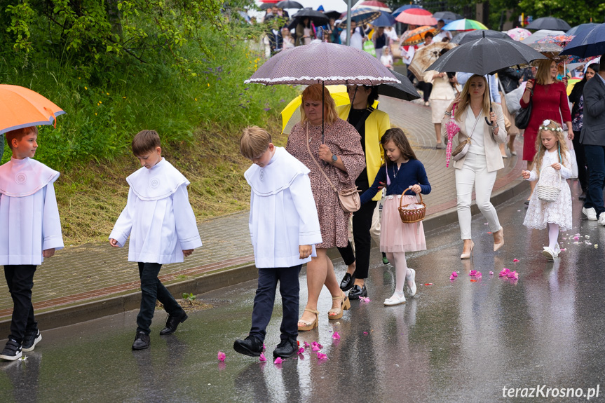 Procesja Bożego Ciała w parafii Zręcin