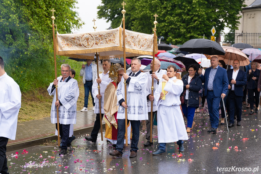 Procesja Bożego Ciała w parafii Zręcin