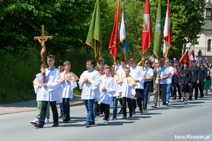 Procesja Bożego Ciała w parafii Zręcin