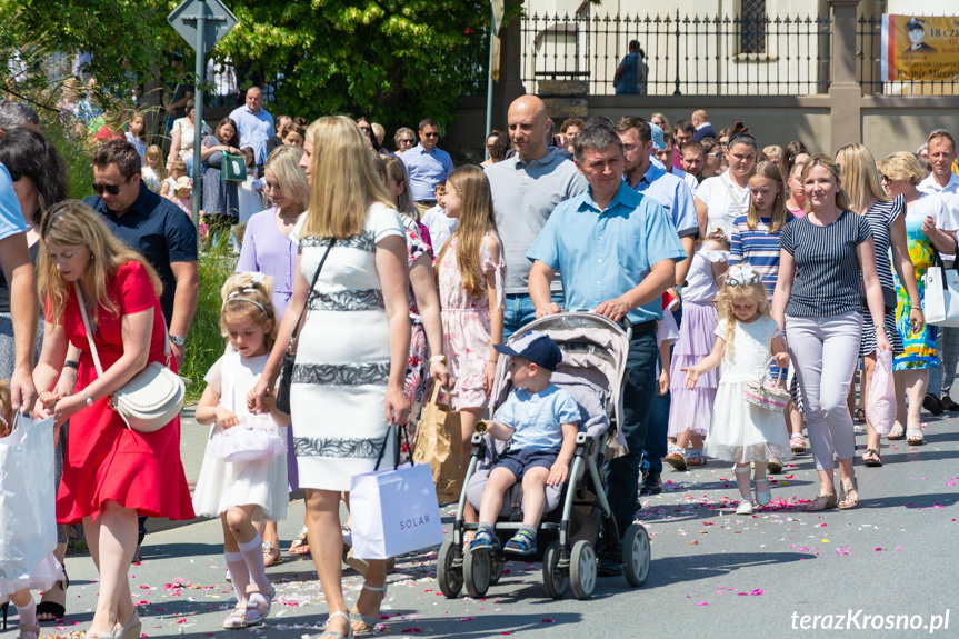 Procesja Bożego Ciała w parafii Zręcin