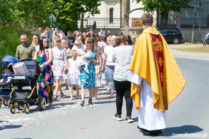 Procesja Bożego Ciała w parafii Zręcin