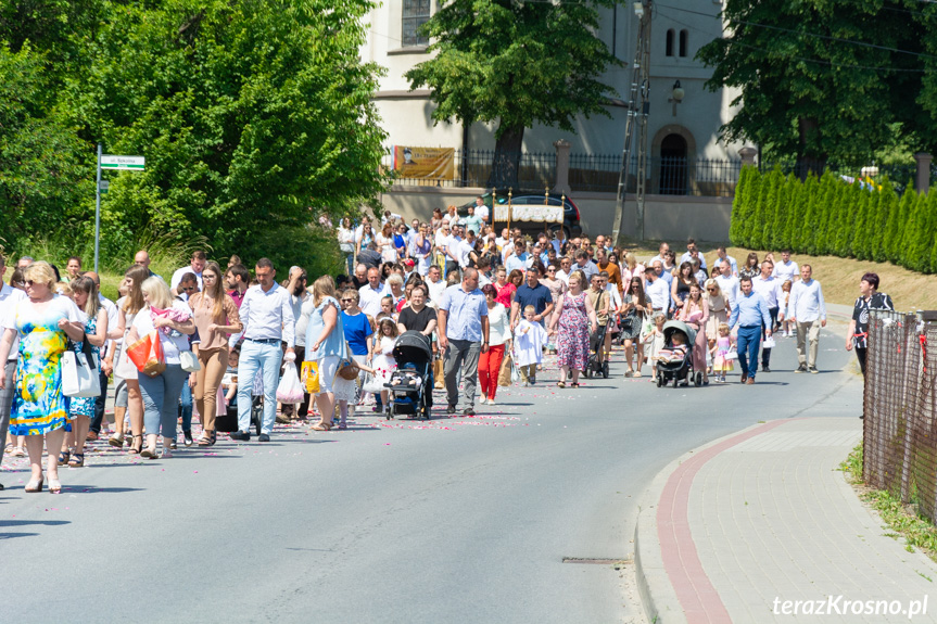 Procesja Bożego Ciała w parafii Zręcin