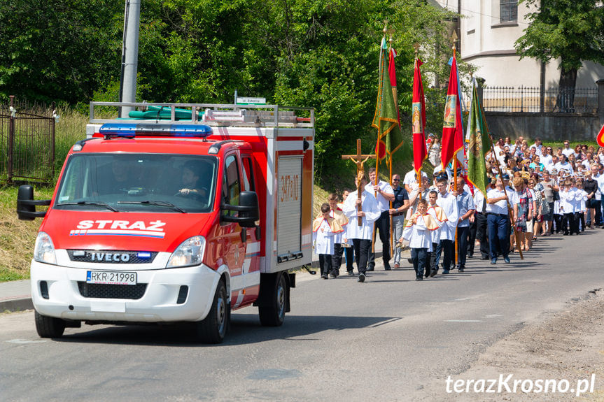 Procesja Bożego Ciała w parafii Zręcin