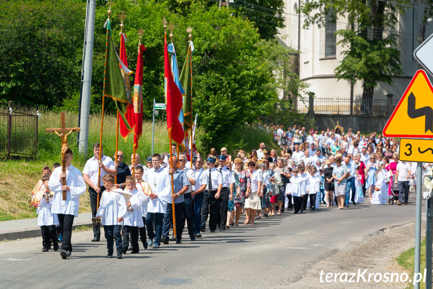 Procesja Bożego Ciała w parafii Zręcin