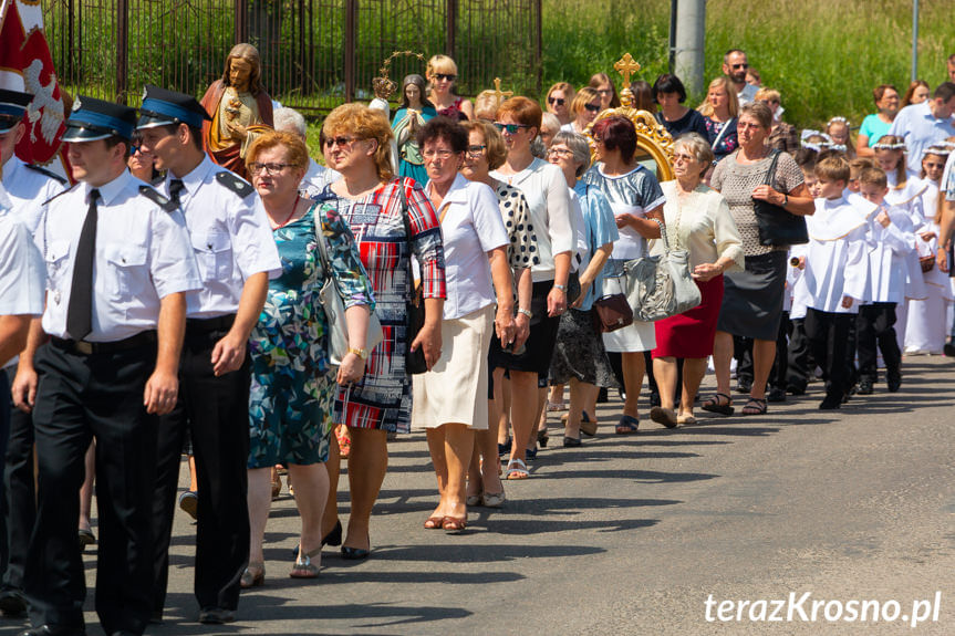 Procesja Bożego Ciała w parafii Zręcin