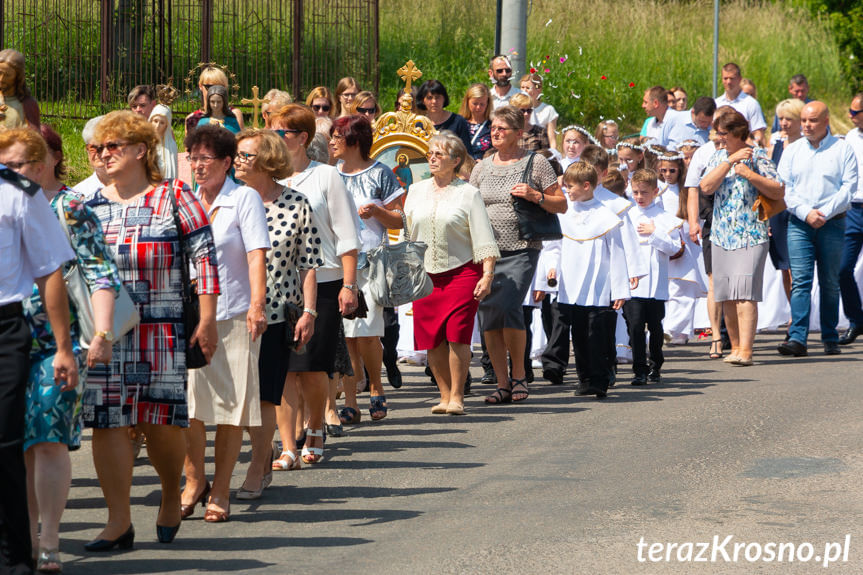 Procesja Bożego Ciała w parafii Zręcin