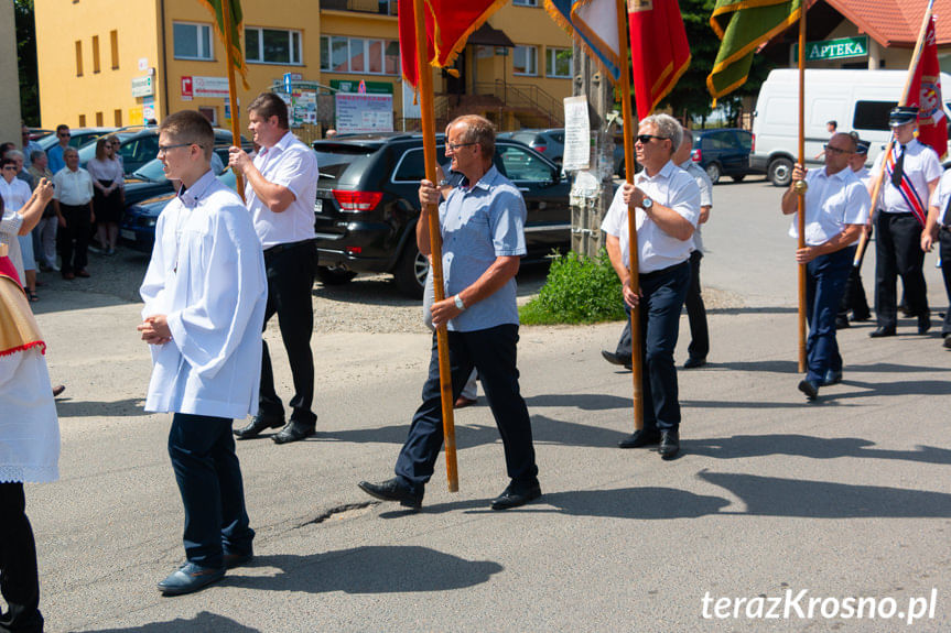 Procesja Bożego Ciała w parafii Zręcin