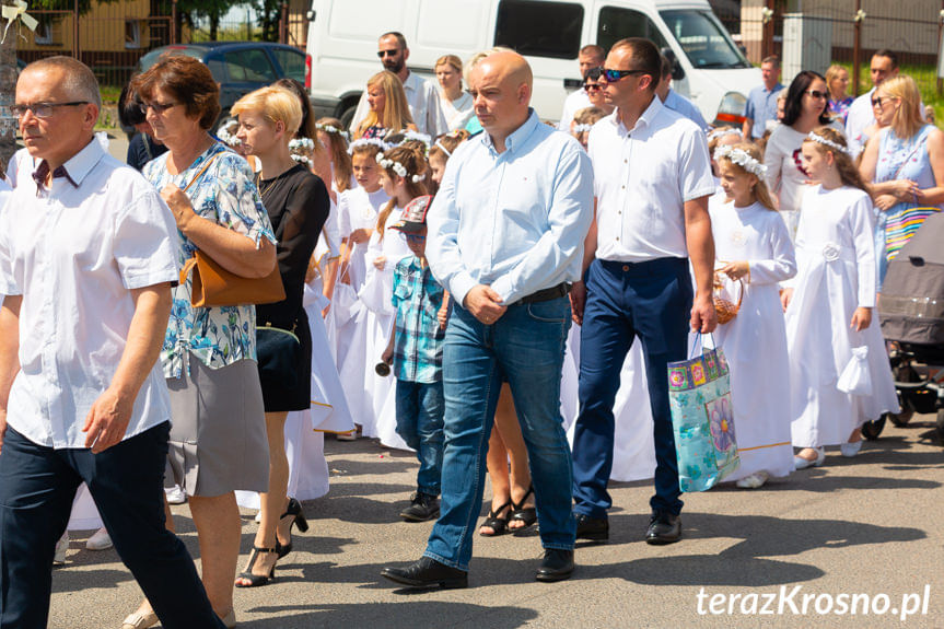 Procesja Bożego Ciała w parafii Zręcin