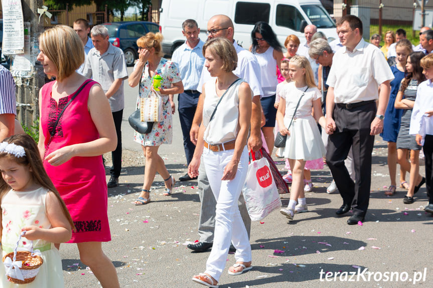 Procesja Bożego Ciała w parafii Zręcin