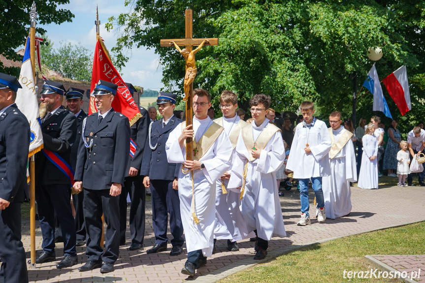 Procesja Bożego Ciała w Zręcinie