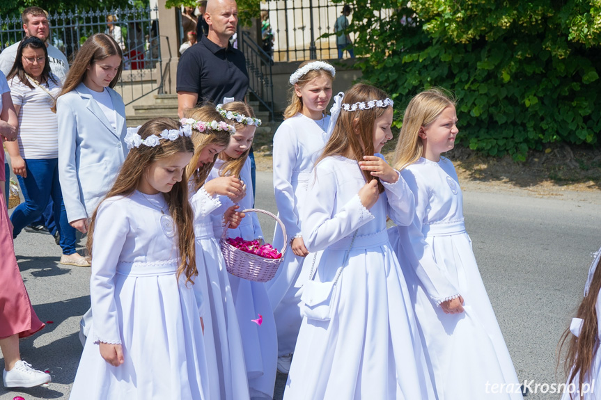 Procesja Bożego Ciała w Zręcinie