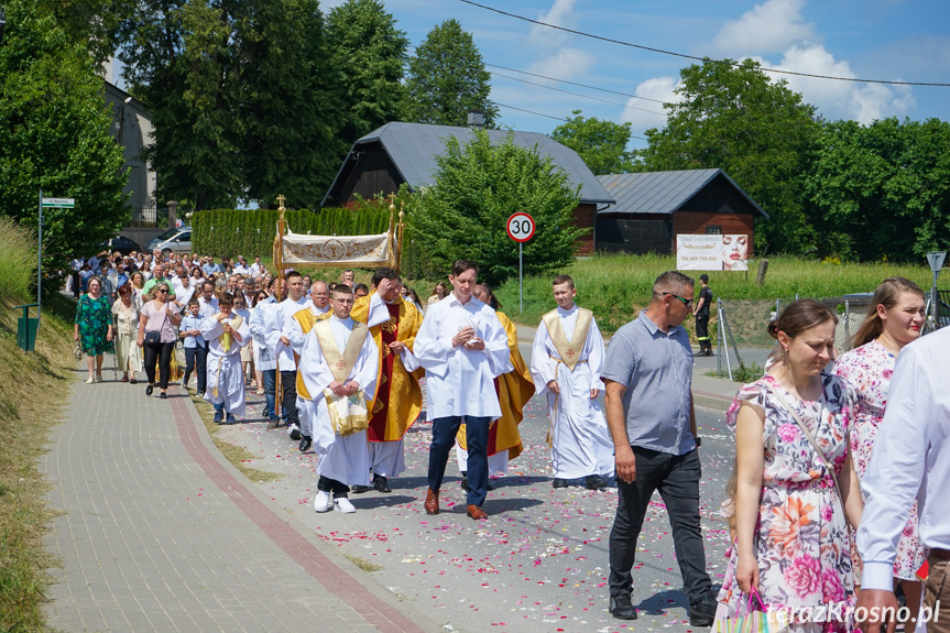 Procesja Bożego Ciała w Zręcinie