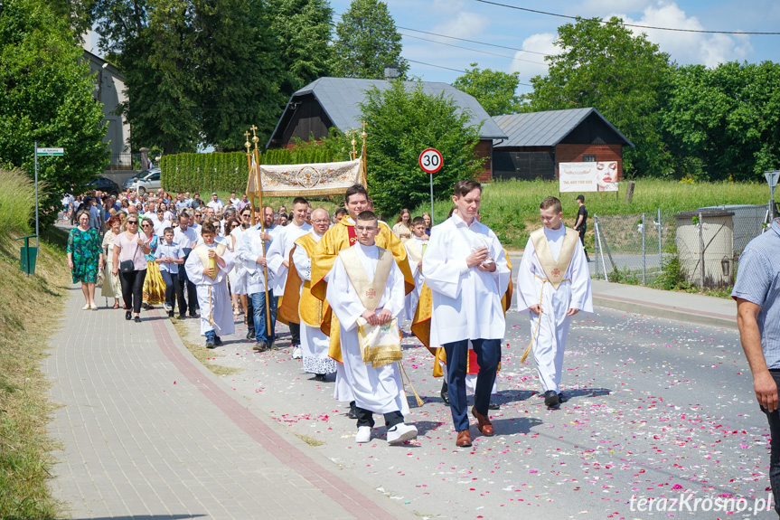 Procesja Bożego Ciała w Zręcinie