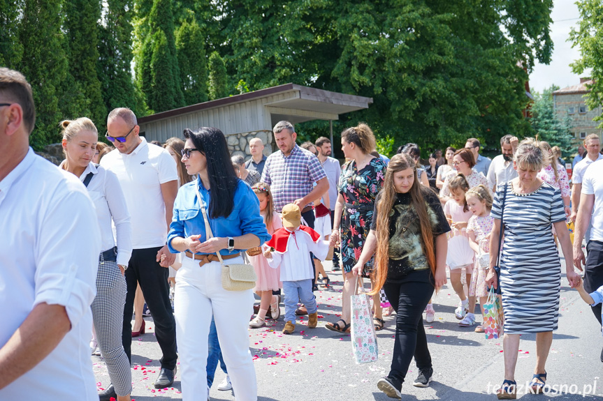 Procesja Bożego Ciała w Zręcinie