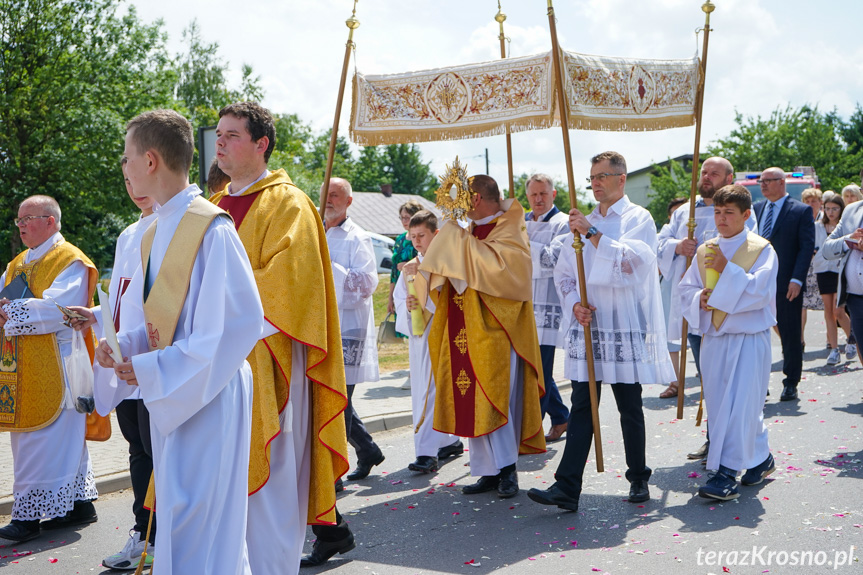 Procesja Bożego Ciała w Zręcinie