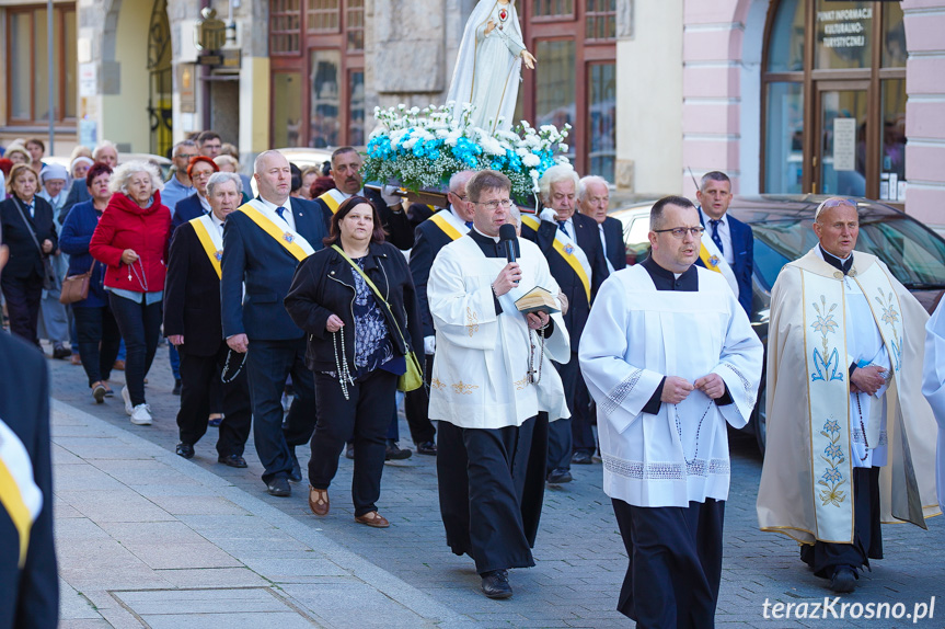 Procesja ulicami Rynku