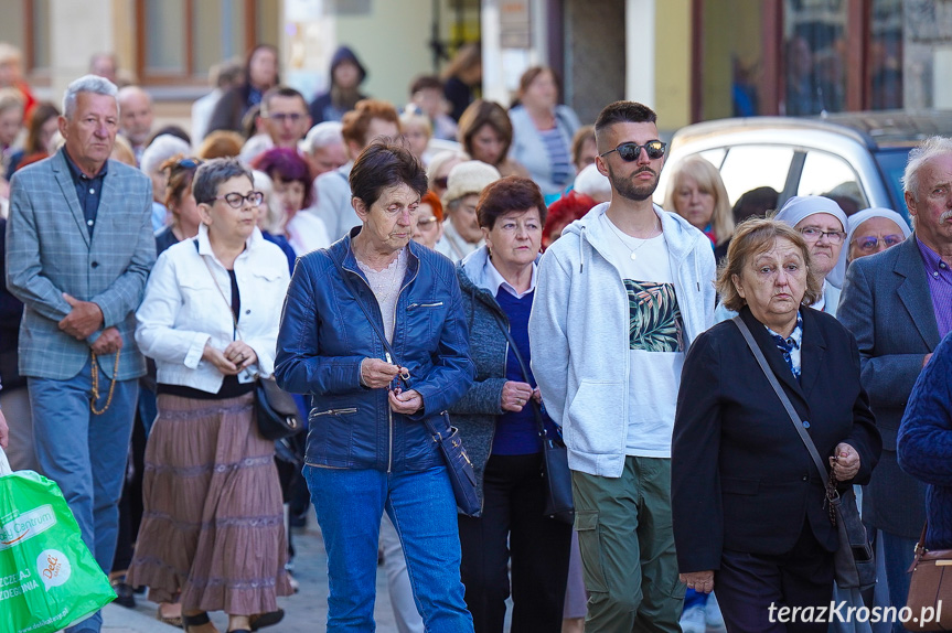 Procesja ulicami Rynku