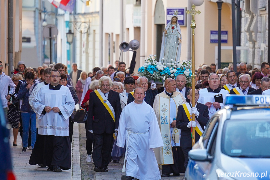 Procesja ulicami Rynku