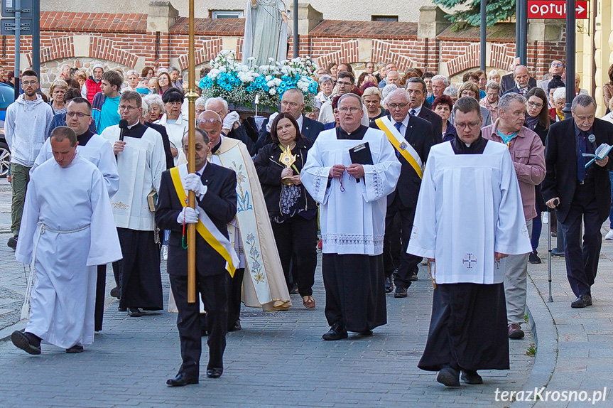 Procesja ulicami Rynku