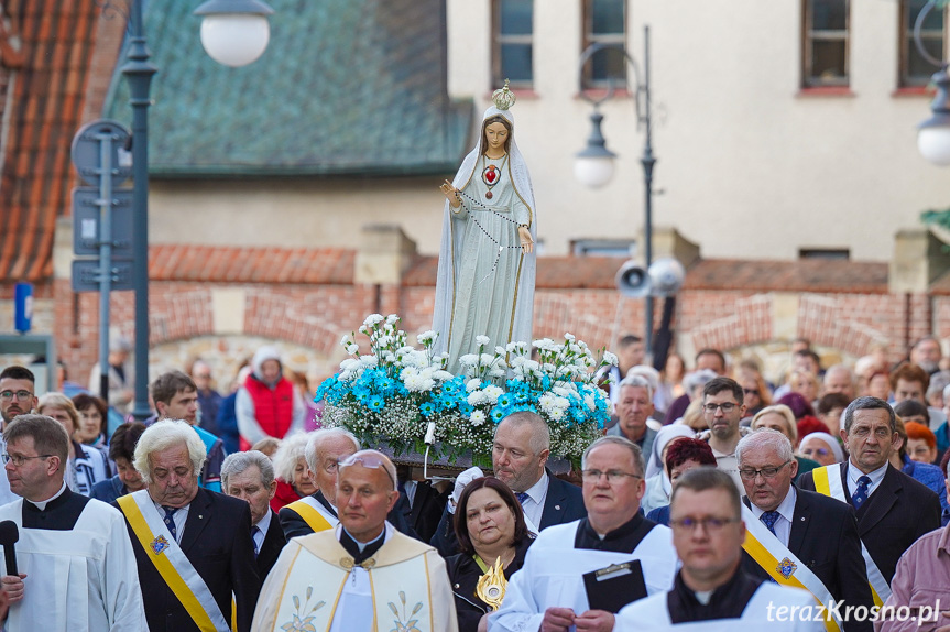 Procesja ulicami Rynku