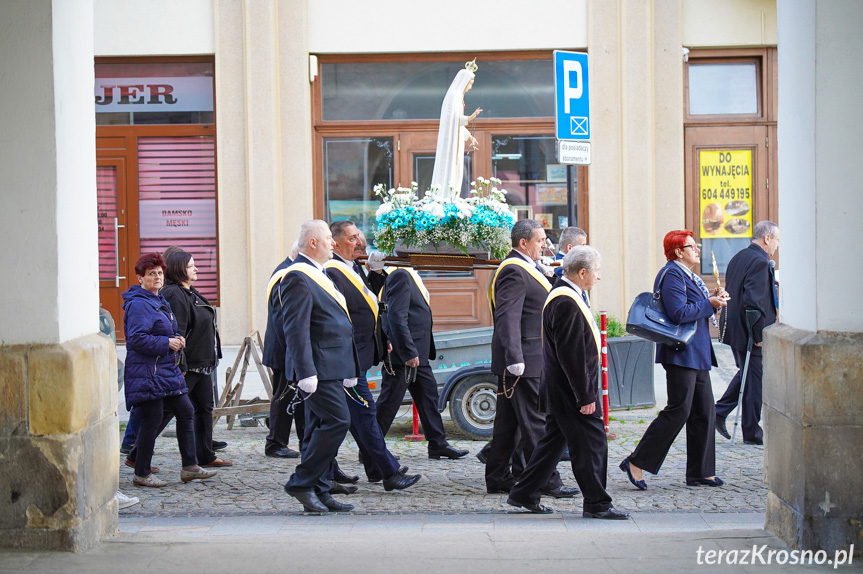 Procesja ulicami Rynku