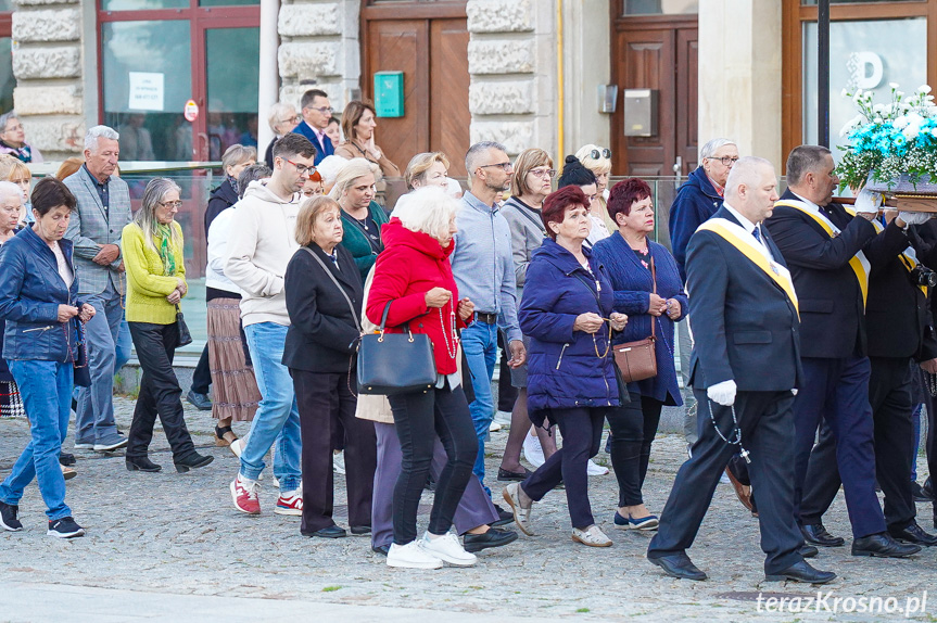 Procesja ulicami Rynku