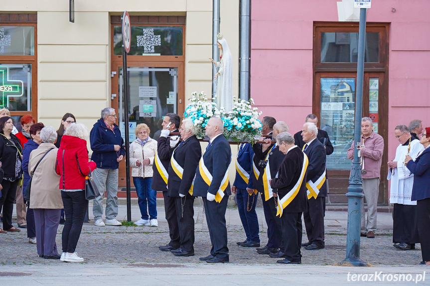 Procesja ulicami Rynku