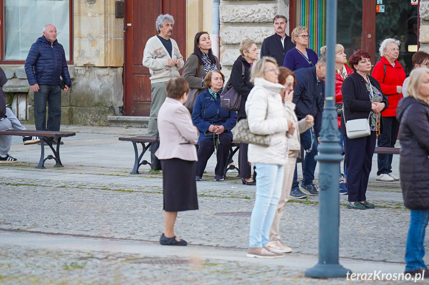 Procesja ulicami Rynku