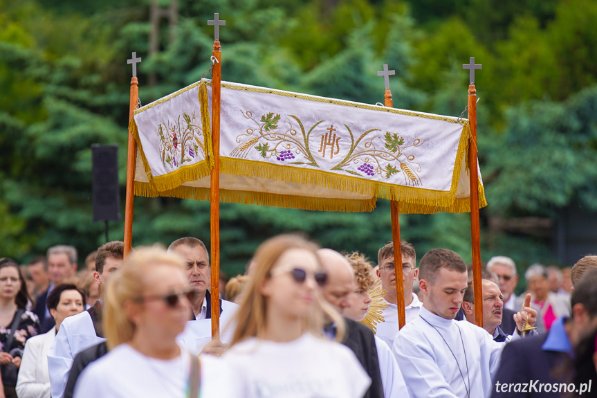 Procesja z najświętszym Sakramentem w Krośnie