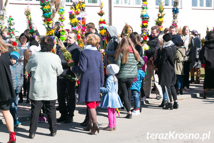 Procesja z palmami w Zręcinie