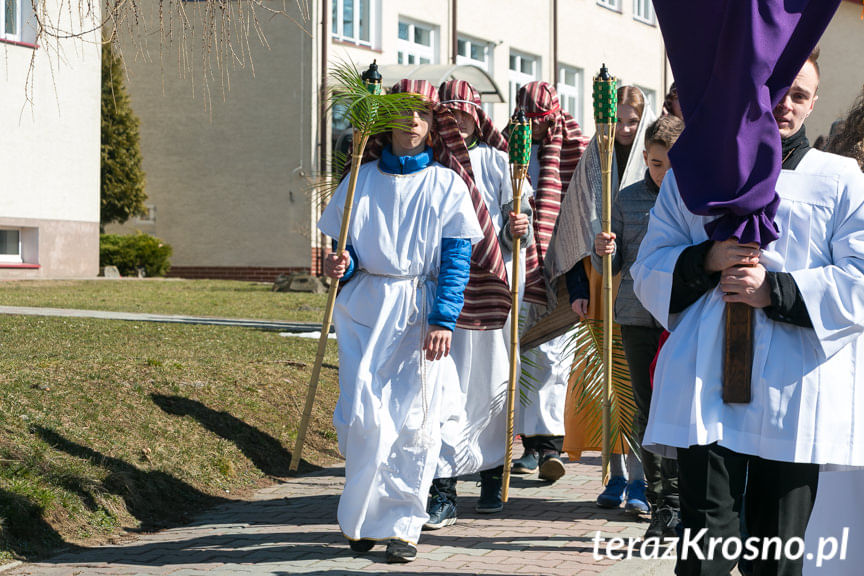 Procesja z palmami w Zręcinie