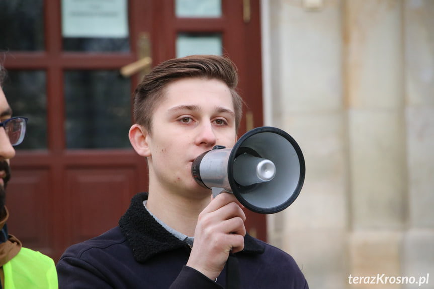 Protest pod sądem w Krośnie