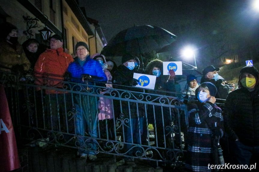 Protest przed biurem Piotra Babinetza w Krośnie