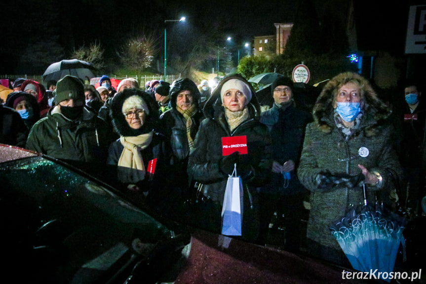 Protest przed biurem Piotra Babinetza w Krośnie